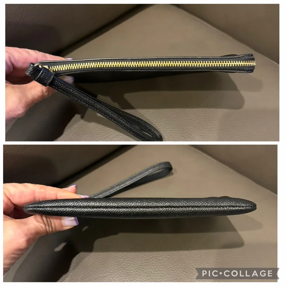Coach‎ Large Leather Wristlet